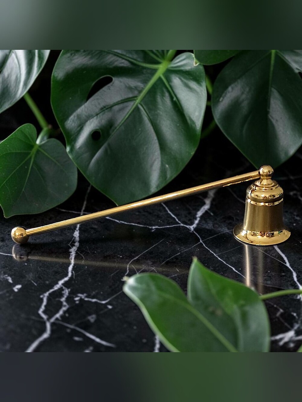 Vintage Brass Candle Snuffer Long Handle Bell Shaped Candle Extinguisher Décor